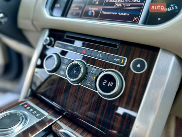 Серый Ленд Ровер Рендж Ровер, объемом двигателя 4.37 л и пробегом 100 тыс. км за 42000 $, фото 54 на Automoto.ua