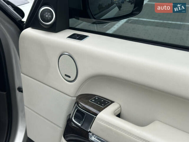 Сірий Ленд Ровер Рендж Ровер, об'ємом двигуна 4.37 л та пробігом 181 тис. км за 34500 $, фото 51 на Automoto.ua