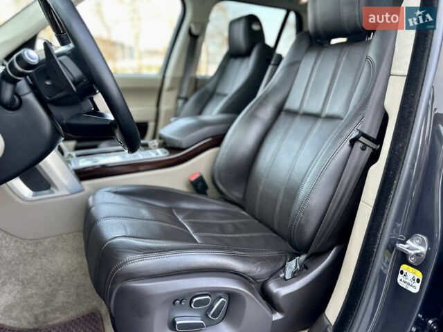 Серый Ленд Ровер Рендж Ровер, объемом двигателя 4.37 л и пробегом 100 тыс. км за 42000 $, фото 39 на Automoto.ua