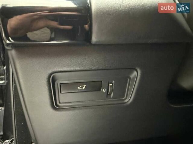 Серый Ленд Ровер Рендж Ровер, объемом двигателя 4.37 л и пробегом 271 тыс. км за 29990 $, фото 18 на Automoto.ua