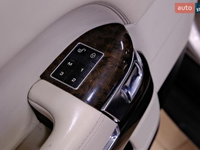 Сірий Ленд Ровер Рендж Ровер, об'ємом двигуна 4.37 л та пробігом 227 тис. км за 31900 $, фото 25 на Automoto.ua