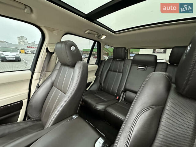 Сірий Ленд Ровер Рендж Ровер, об'ємом двигуна 4.37 л та пробігом 181 тис. км за 34500 $, фото 87 на Automoto.ua