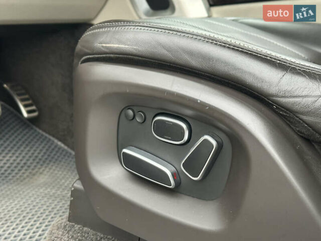 Сірий Ленд Ровер Рендж Ровер, об'ємом двигуна 4.37 л та пробігом 181 тис. км за 34500 $, фото 68 на Automoto.ua