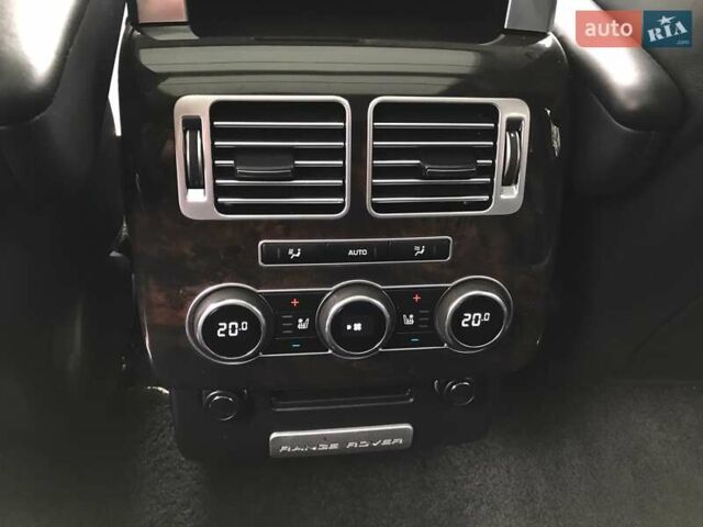Серый Ленд Ровер Рендж Ровер, объемом двигателя 3 л и пробегом 201 тыс. км за 37900 $, фото 66 на Automoto.ua