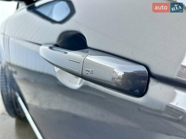 Серый Ленд Ровер Рендж Ровер, объемом двигателя 4.37 л и пробегом 100 тыс. км за 42000 $, фото 62 на Automoto.ua