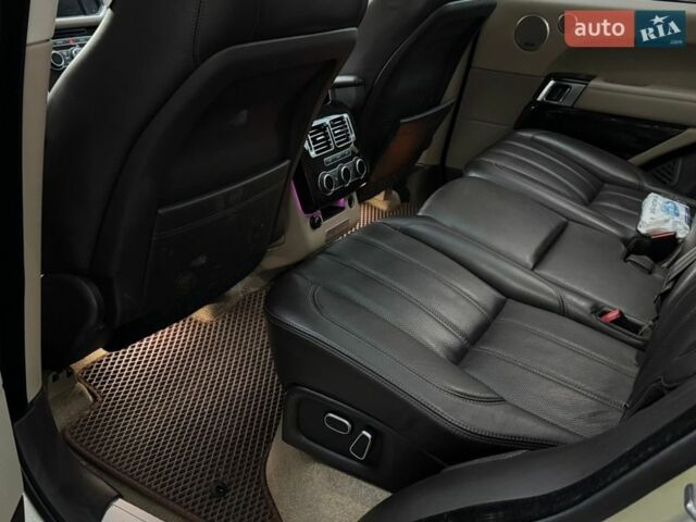 Сірий Ленд Ровер Рендж Ровер, об'ємом двигуна 5 л та пробігом 236 тис. км за 20200 $, фото 5 на Automoto.ua