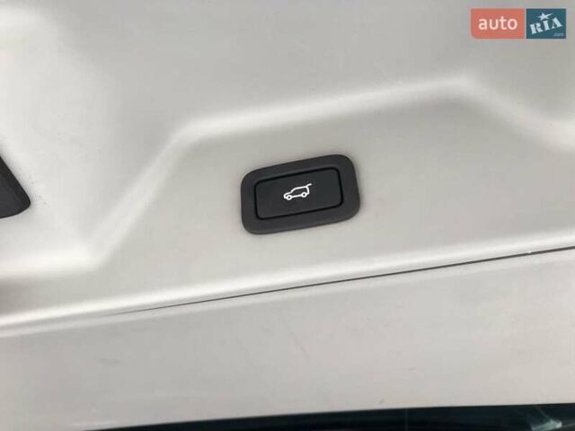 Серый Ленд Ровер Рендж Ровер, объемом двигателя 3 л и пробегом 201 тыс. км за 37900 $, фото 71 на Automoto.ua