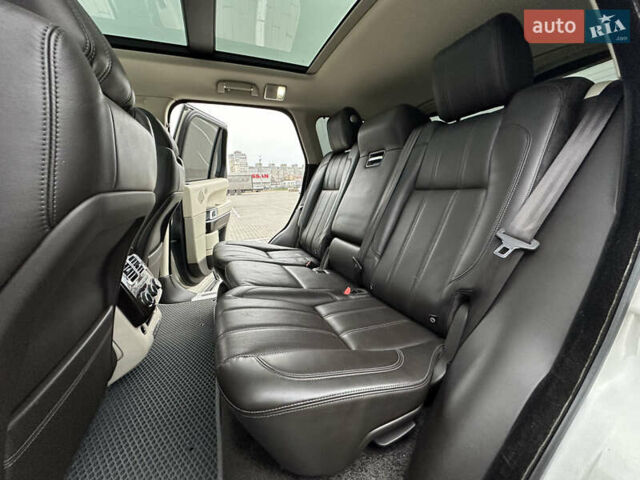 Сірий Ленд Ровер Рендж Ровер, об'ємом двигуна 4.37 л та пробігом 181 тис. км за 34500 $, фото 4 на Automoto.ua