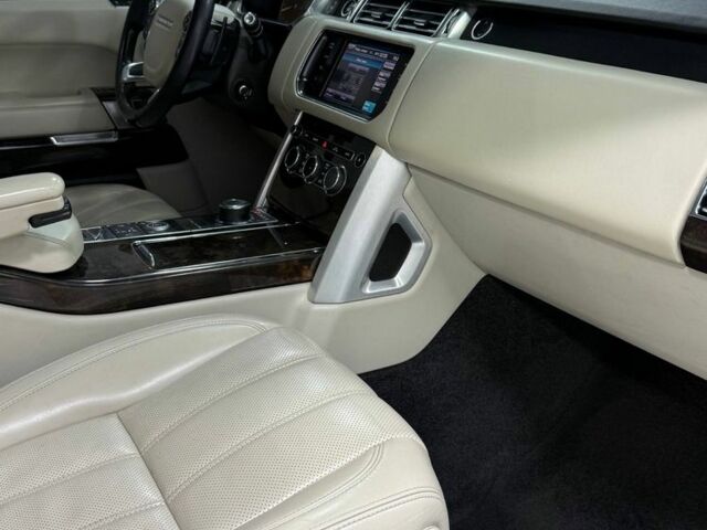 Серый Ленд Ровер Рендж Ровер, объемом двигателя 4.4 л и пробегом 230 тыс. км за 32000 $, фото 5 на Automoto.ua