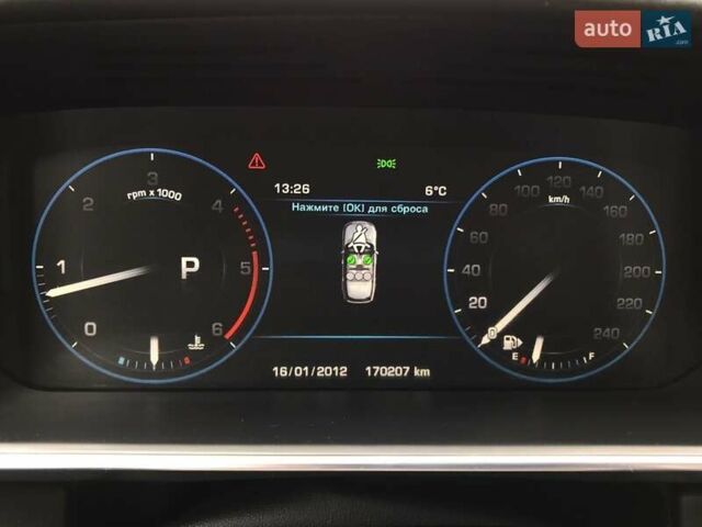 Серый Ленд Ровер Рендж Ровер, объемом двигателя 3 л и пробегом 201 тыс. км за 37900 $, фото 43 на Automoto.ua