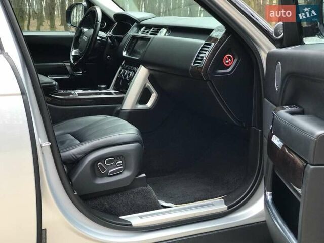 Серый Ленд Ровер Рендж Ровер, объемом двигателя 3 л и пробегом 201 тыс. км за 37900 $, фото 58 на Automoto.ua