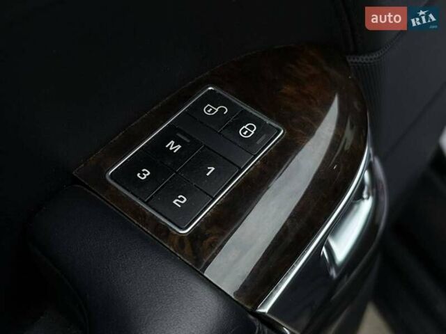 Серый Ленд Ровер Рендж Ровер, объемом двигателя 4.37 л и пробегом 207 тыс. км за 35000 $, фото 22 на Automoto.ua