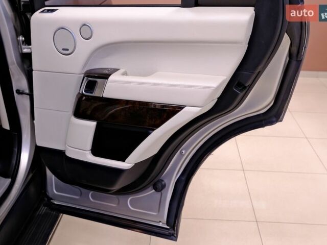 Сірий Ленд Ровер Рендж Ровер, об'ємом двигуна 4.37 л та пробігом 227 тис. км за 31900 $, фото 36 на Automoto.ua