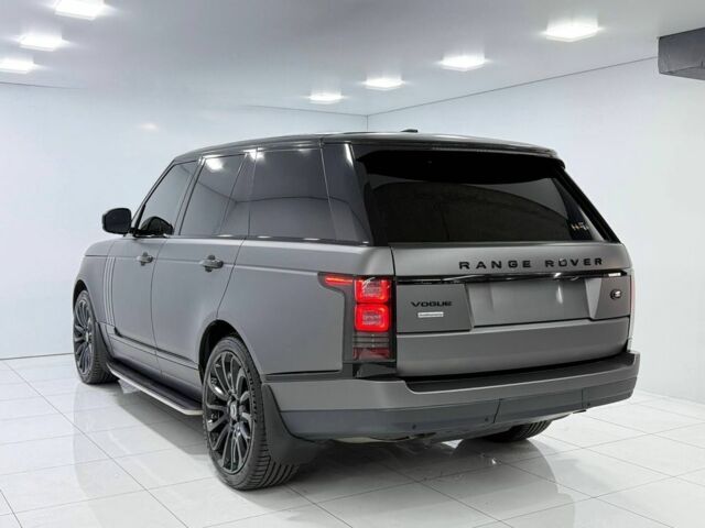 Серый Ленд Ровер Рендж Ровер, объемом двигателя 4.4 л и пробегом 230 тыс. км за 32000 $, фото 2 на Automoto.ua