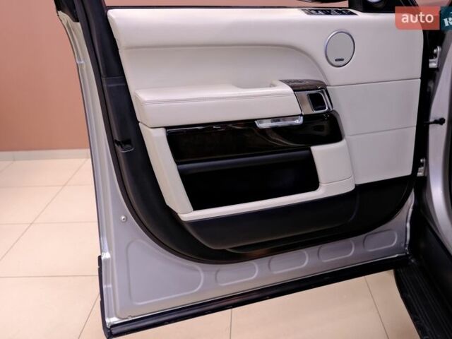 Сірий Ленд Ровер Рендж Ровер, об'ємом двигуна 4.37 л та пробігом 227 тис. км за 31900 $, фото 26 на Automoto.ua