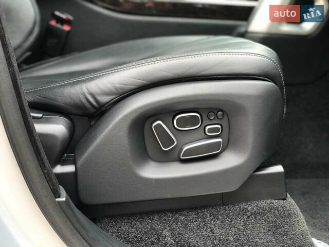 Серый Ленд Ровер Рендж Ровер, объемом двигателя 3 л и пробегом 201 тыс. км за 37900 $, фото 34 на Automoto.ua