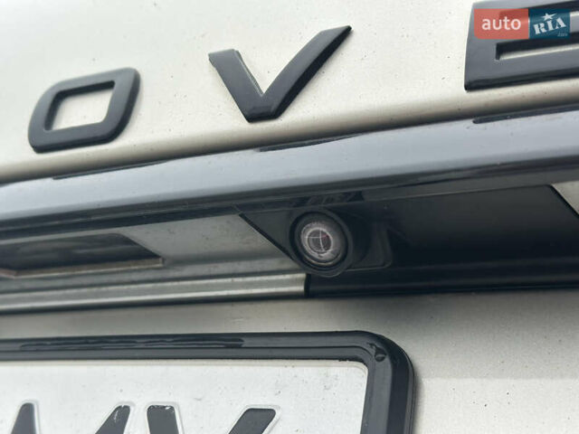 Сірий Ленд Ровер Рендж Ровер, об'ємом двигуна 4.37 л та пробігом 180 тис. км за 35500 $, фото 27 на Automoto.ua