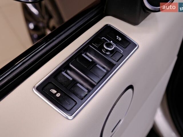 Сірий Ленд Ровер Рендж Ровер, об'ємом двигуна 4.37 л та пробігом 227 тис. км за 31900 $, фото 24 на Automoto.ua