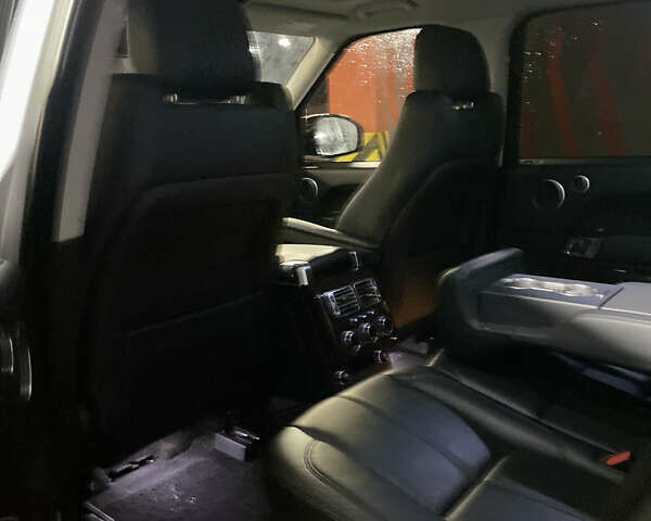 Сірий Ленд Ровер Рендж Ровер, об'ємом двигуна 3 л та пробігом 160 тис. км за 26500 $, фото 10 на Automoto.ua