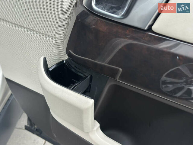 Сірий Ленд Ровер Рендж Ровер, об'ємом двигуна 4.37 л та пробігом 181 тис. км за 34500 $, фото 49 на Automoto.ua