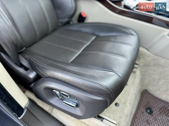 Серый Ленд Ровер Рендж Ровер, объемом двигателя 4.37 л и пробегом 100 тыс. км за 42000 $, фото 55 на Automoto.ua