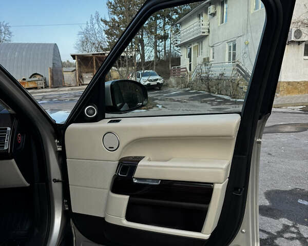 Серый Ленд Ровер Рендж Ровер, объемом двигателя 3 л и пробегом 274 тыс. км за 24000 $, фото 12 на Automoto.ua