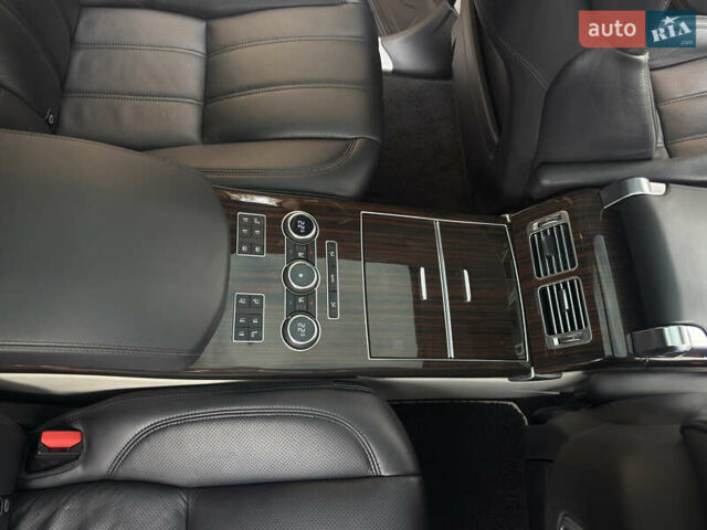 Сірий Ленд Ровер Рендж Ровер, об'ємом двигуна 4.37 л та пробігом 355 тис. км за 29000 $, фото 26 на Automoto.ua