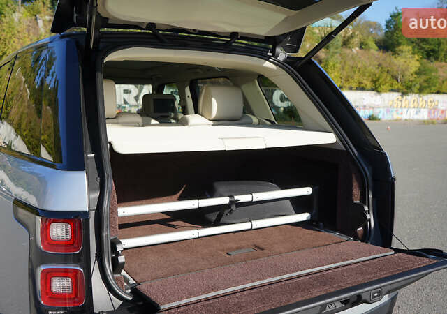 Серый Ленд Ровер Рендж Ровер, объемом двигателя 5 л и пробегом 140 тыс. км за 39999 $, фото 30 на Automoto.ua