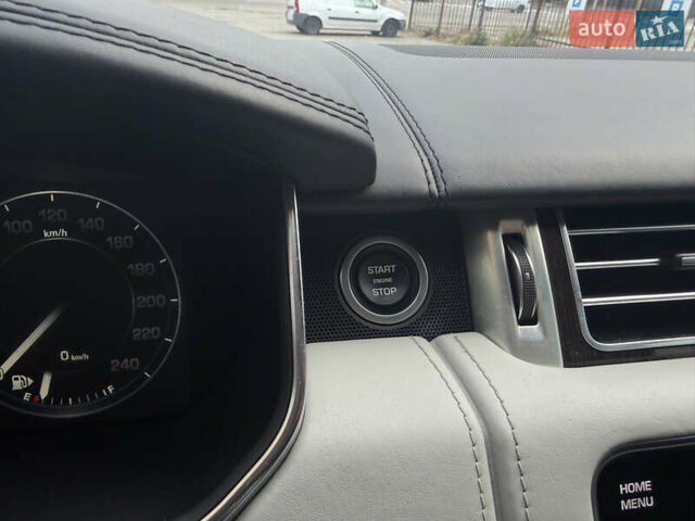 Сірий Ленд Ровер Рендж Ровер, об'ємом двигуна 4.37 л та пробігом 355 тис. км за 29000 $, фото 40 на Automoto.ua