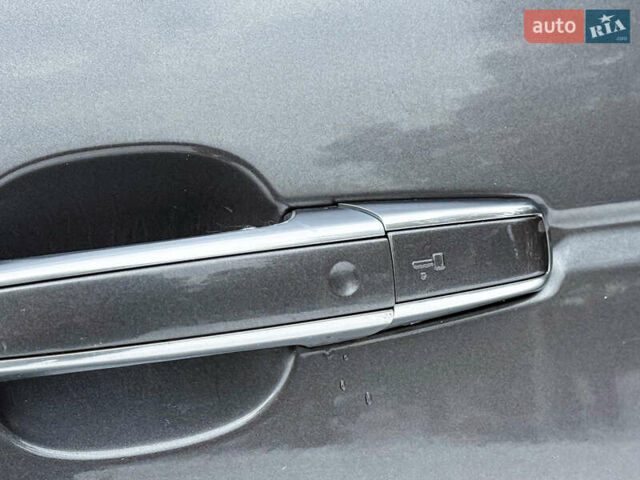 Серый Ленд Ровер Рендж Ровер, объемом двигателя 4.37 л и пробегом 280 тыс. км за 23000 $, фото 30 на Automoto.ua