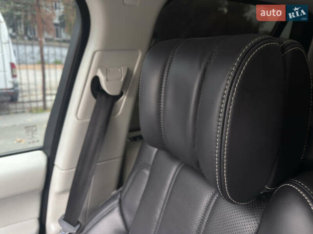 Сірий Ленд Ровер Рендж Ровер, об'ємом двигуна 4.37 л та пробігом 355 тис. км за 29000 $, фото 41 на Automoto.ua