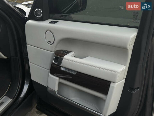 Сірий Ленд Ровер Рендж Ровер, об'ємом двигуна 4.37 л та пробігом 355 тис. км за 29000 $, фото 21 на Automoto.ua