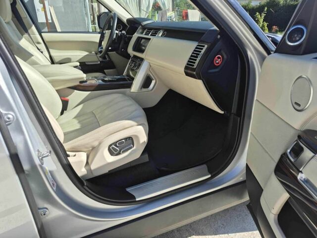 Серый Ленд Ровер Рендж Ровер, объемом двигателя 0 л и пробегом 120 тыс. км за 27000 $, фото 2 на Automoto.ua