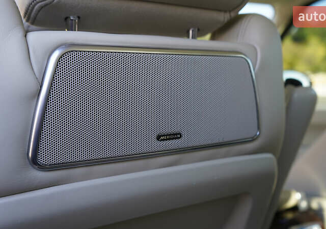 Серый Ленд Ровер Рендж Ровер, объемом двигателя 5 л и пробегом 140 тыс. км за 39999 $, фото 2 на Automoto.ua