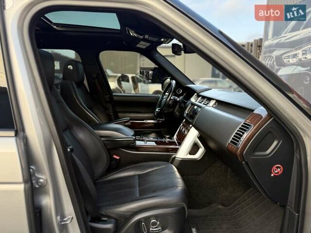 Серый Ленд Ровер Рендж Ровер, объемом двигателя 3 л и пробегом 176 тыс. км за 27800 $, фото 51 на Automoto.ua