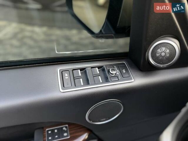 Серый Ленд Ровер Рендж Ровер, объемом двигателя 3 л и пробегом 176 тыс. км за 27800 $, фото 27 на Automoto.ua