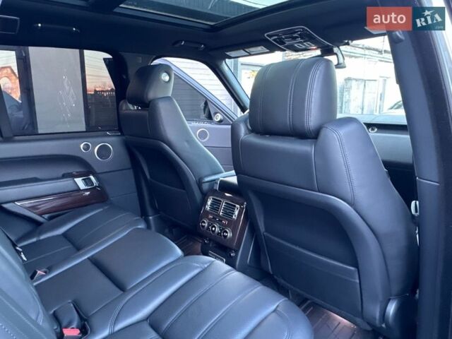 Сірий Ленд Ровер Рендж Ровер, об'ємом двигуна 3 л та пробігом 83 тис. км за 36900 $, фото 58 на Automoto.ua
