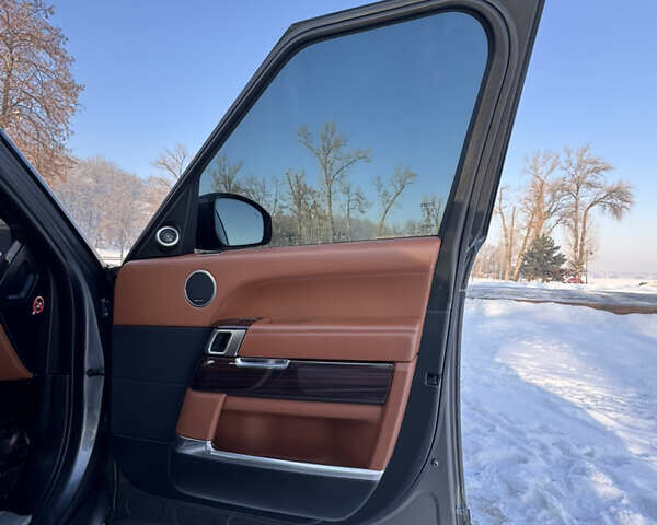 Сірий Ленд Ровер Рендж Ровер, об'ємом двигуна 4.37 л та пробігом 124 тис. км за 37999 $, фото 34 на Automoto.ua