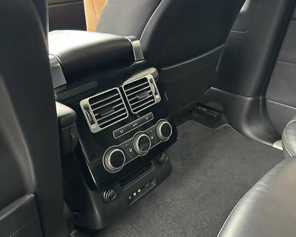 Серый Ленд Ровер Рендж Ровер, объемом двигателя 5 л и пробегом 125 тыс. км за 56000 $, фото 19 на Automoto.ua