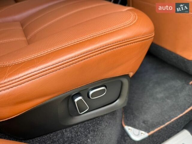 Серый Ленд Ровер Рендж Ровер, объемом двигателя 4.4 л и пробегом 125 тыс. км за 37900 $, фото 28 на Automoto.ua