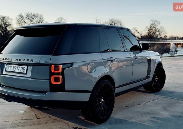 Серый Ленд Ровер Рендж Ровер, объемом двигателя 2.99 л и пробегом 239 тыс. км за 28000 $, фото 9 на Automoto.ua