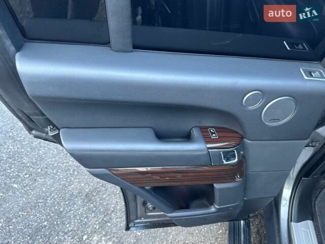 Сірий Ленд Ровер Рендж Ровер, об'ємом двигуна 3 л та пробігом 83 тис. км за 36900 $, фото 80 на Automoto.ua