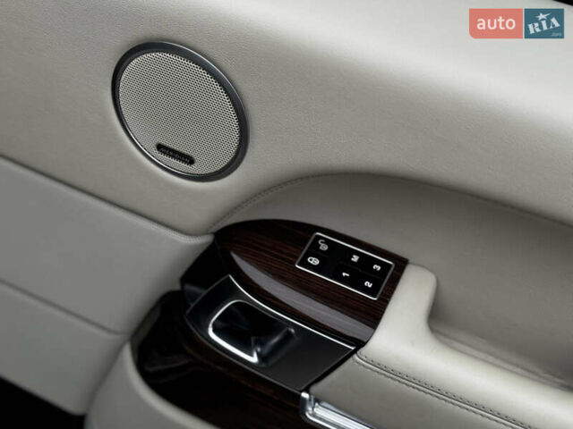 Серый Ленд Ровер Рендж Ровер, объемом двигателя 3 л и пробегом 213 тыс. км за 29999 $, фото 61 на Automoto.ua