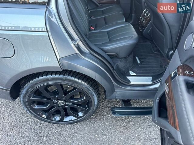 Сірий Ленд Ровер Рендж Ровер, об'ємом двигуна 3 л та пробігом 83 тис. км за 36900 $, фото 65 на Automoto.ua