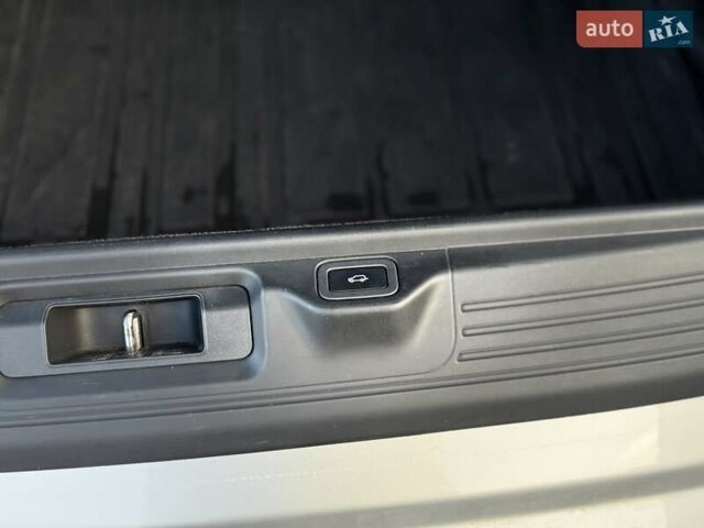 Серый Ленд Ровер Рендж Ровер, объемом двигателя 3 л и пробегом 176 тыс. км за 27800 $, фото 22 на Automoto.ua