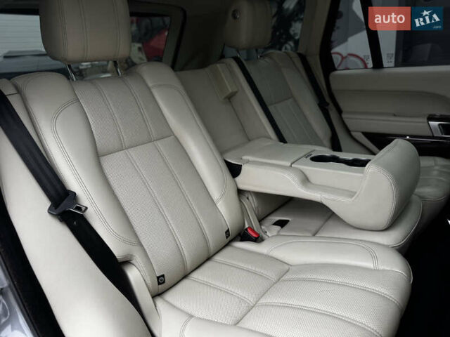 Серый Ленд Ровер Рендж Ровер, объемом двигателя 3 л и пробегом 213 тыс. км за 29999 $, фото 58 на Automoto.ua