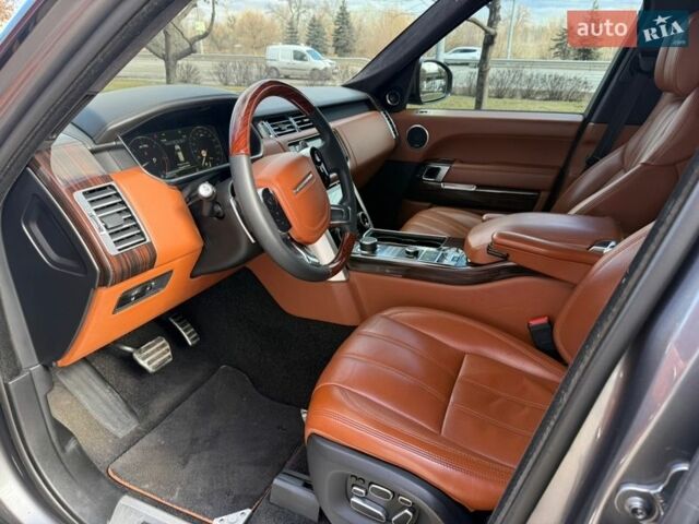 Серый Ленд Ровер Рендж Ровер, объемом двигателя 4.4 л и пробегом 125 тыс. км за 37900 $, фото 38 на Automoto.ua