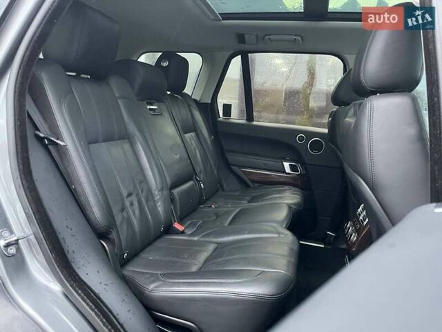 Сірий Ленд Ровер Рендж Ровер, об'ємом двигуна 3 л та пробігом 197 тис. км за 15900 $, фото 24 на Automoto.ua