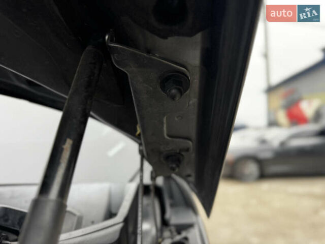 Сірий Ленд Ровер Рендж Ровер, об'ємом двигуна 3 л та пробігом 213 тис. км за 29999 $, фото 80 на Automoto.ua