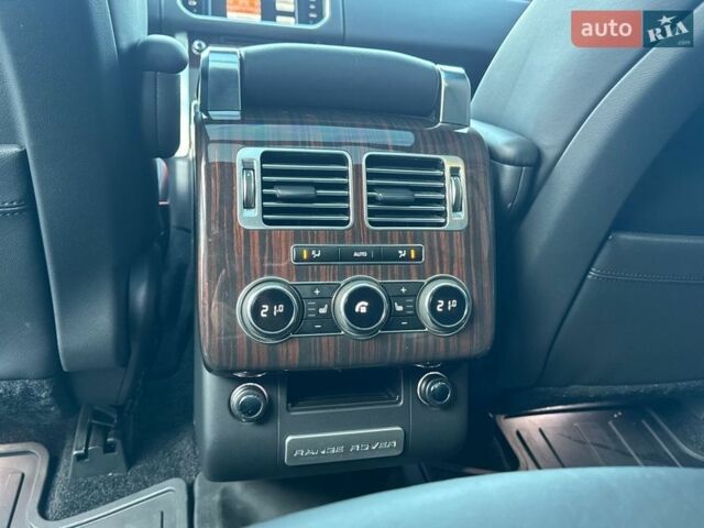 Сірий Ленд Ровер Рендж Ровер, об'ємом двигуна 3 л та пробігом 83 тис. км за 36900 $, фото 85 на Automoto.ua